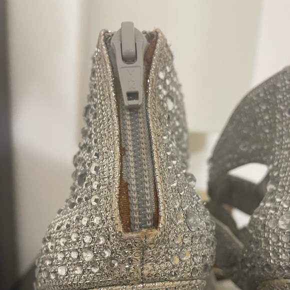 Silver glitter heels- Gianna Bini - Picture 9 of 9